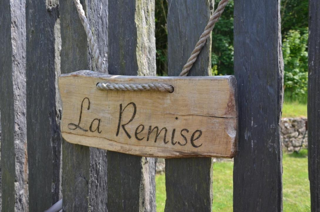 La Remise 4 Etoiles Villa Saint-Hilaire-de-Mortagne Exteriör bild
